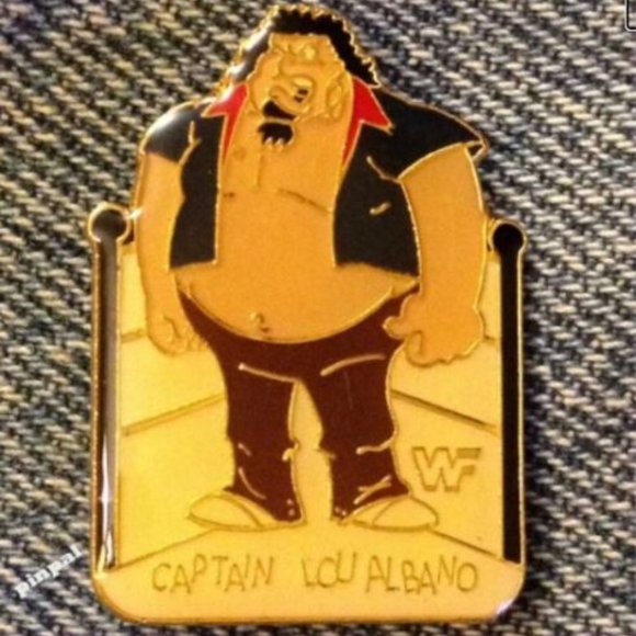 Wrestling Pin ~ Captain Lou Albano ~ '90 Vintage ~ WWF~WWE - Picture 1 of 2